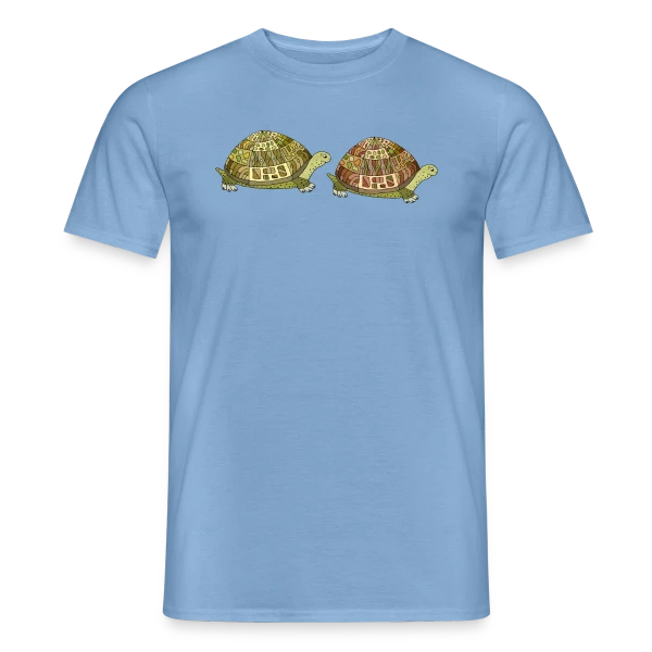 Maquette de T-shirt homme « Tortue Élégante » à personnaliser