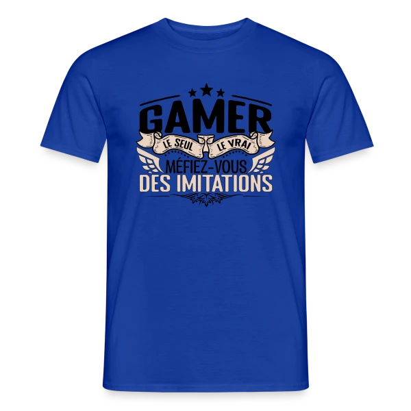 Maquette de T-shirt homme « 'Le Vrai Gamer' : Méfiez-vous des Imitations » à personnaliser