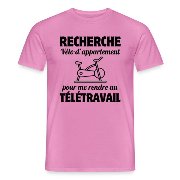 Maquette de T-shirt homme « Humour Télétravail : La Vie au Bureau à Distance » à personnaliser