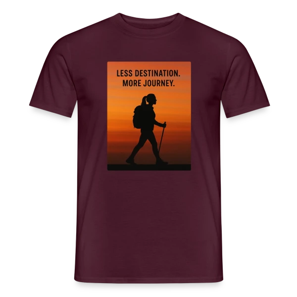 Maquette de T-shirt homme « Randonneuse Aventure Voyage » à personnaliser