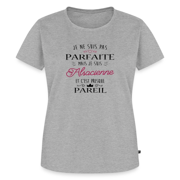 Maquette de T-shirt Premium bio Femme « Pas Parfaite Mais Alsacienne » à personnaliser