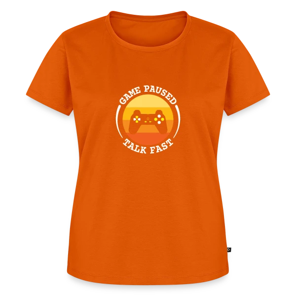 Maquette de T-shirt Premium bio Femme « Manette Rétro Gaming » à personnaliser