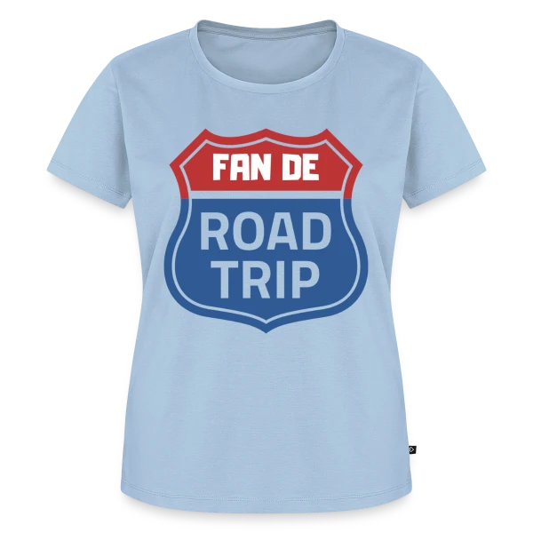 Maquette de T-shirt Premium bio Femme « Écusson Fan de Road Trip » à personnaliser