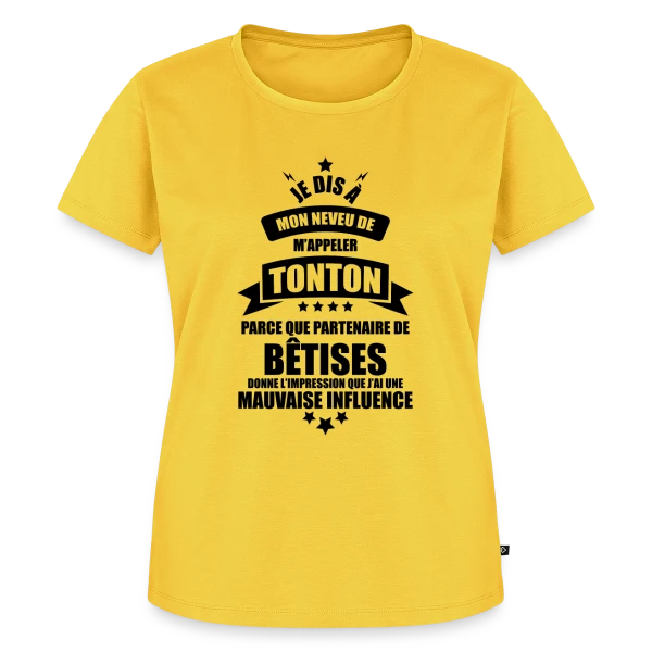Maquette de T-shirt Premium bio Femme « Super Tonton : Le Partenaire de Bêtises Idéal et Complice » à personnaliser