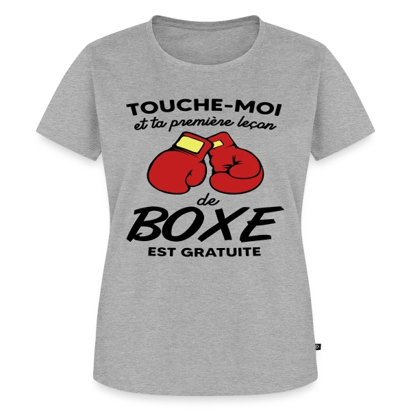 Maquette de T-shirt Premium bio Femme « Touche-Moi et Ta Leçon de Boxe Est Gratuite ! Humour » à personnaliser