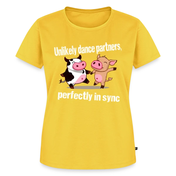 Maquette de T-shirt Premium bio Femme « Vache et Cochon Danseurs » à personnaliser