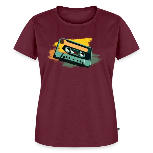 Maquette de T-shirt Premium bio Femme « Cassette Pop Art » à personnaliser