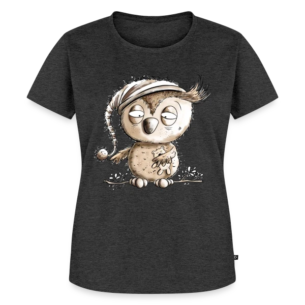 Maquette de T-shirt Premium bio Femme « Petite Chouette de Nuit Endormie » à personnaliser