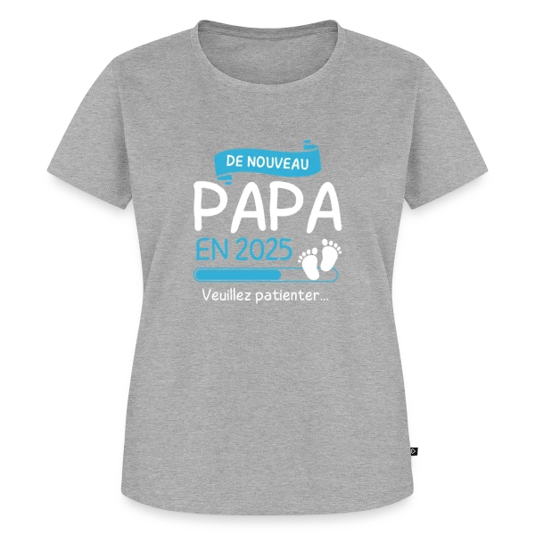 Maquette de T-shirt Premium bio Femme « 'De Nouveau Papa en 2025' ? Annonce de Grossesse Originale » à personnaliser