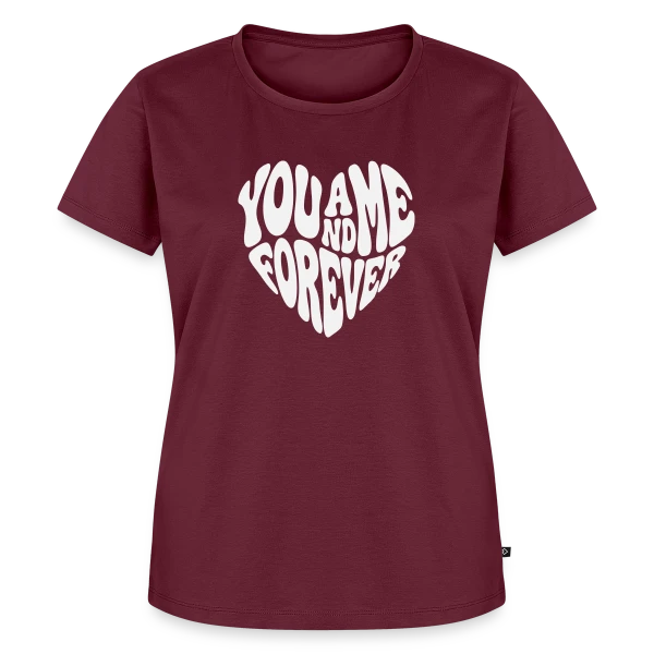 Maquette de T-shirt Premium bio Femme « Cœur Éternel Blanc » à personnaliser