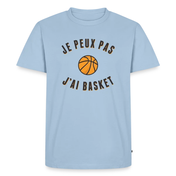 Maquette de T-shirt Premium bio Homme « Je peux pas, j'ai basket ! L'excuse idéale » à personnaliser