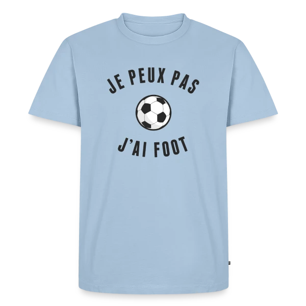 Maquette de T-shirt Premium bio Homme « "Je Peux Pas, J'ai Foot" - L'Excuse Parfaite » à personnaliser
