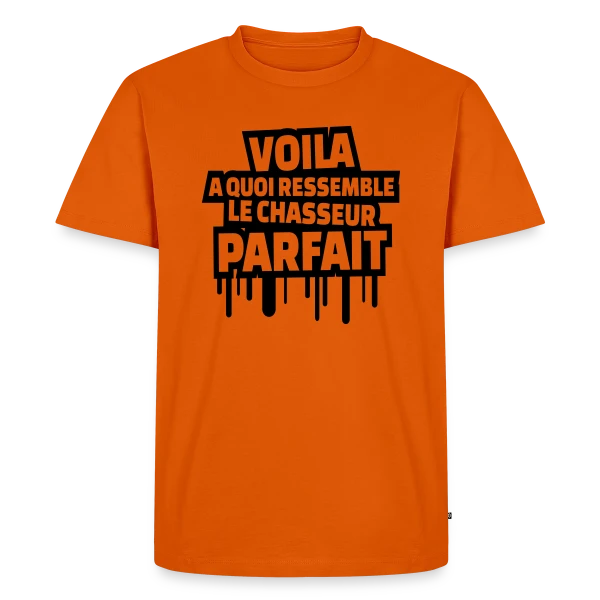 Maquette de T-shirt Premium bio Homme « Le Chasseur Parfait : Humour Nature » à personnaliser