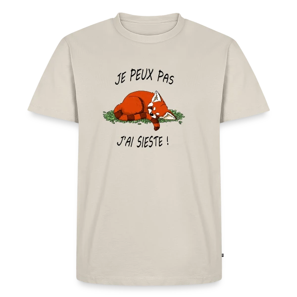Maquette de T-shirt Homme Bio - Panda Roux Sieste à personnaliser