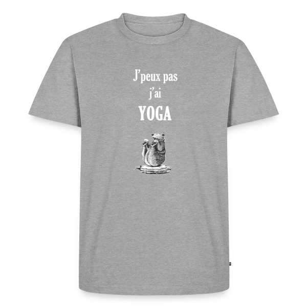 Maquette de T-shirt Premium bio Homme « Ours Yogiste : Zen et Drôle sur sa Banquise » à personnaliser