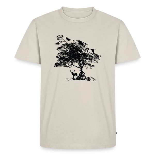 Maquette de T-shirt Premium bio Homme « Arbre Sauvage et Animaux » à personnaliser