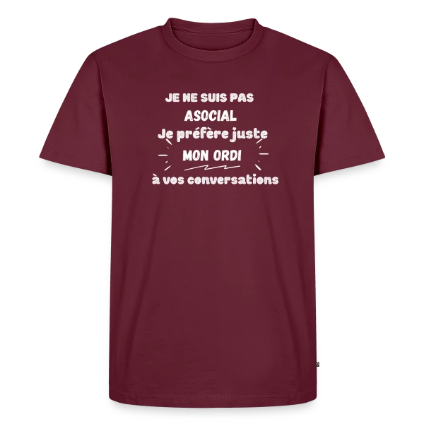 Maquette de T-shirt Premium bio Homme « Pas Asocial, Juste Fan de Mon Ordi : Humour Geek » à personnaliser