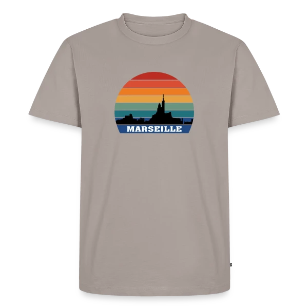 Maquette de T-shirt Premium bio Homme « Marseille Skyline Rétro Sunset » à personnaliser