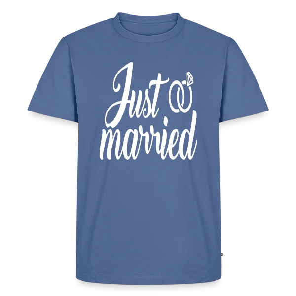Maquette de T-shirt Premium bio Homme « Just Married » à personnaliser