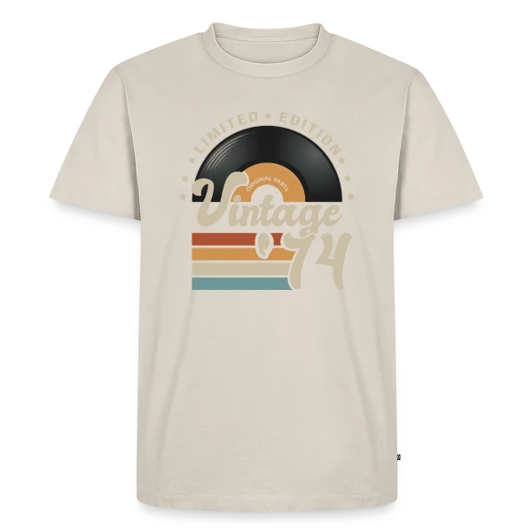 Maquette de T-shirt Premium bio Homme « Vinyle Vintage 1974 – Anniversaire 49 ans » à personnaliser