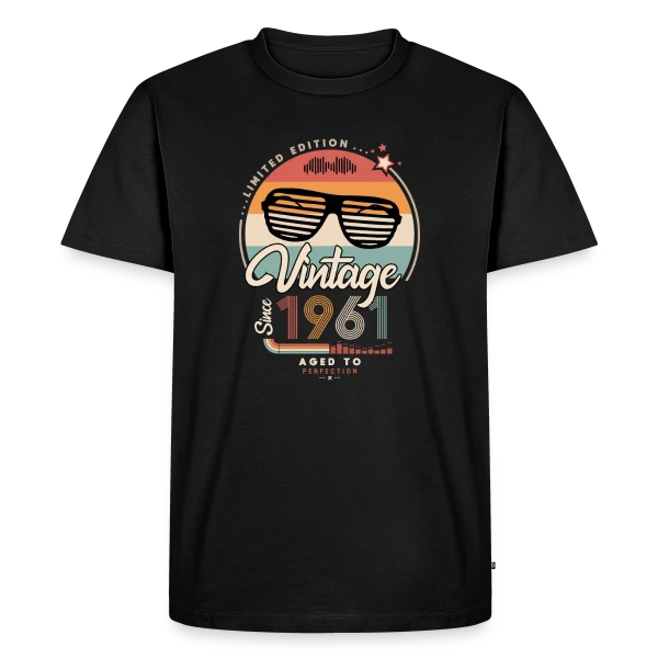 Maquette de T-shirt Premium bio Homme « Vintage Depuis 1961 : L'Original » à personnaliser