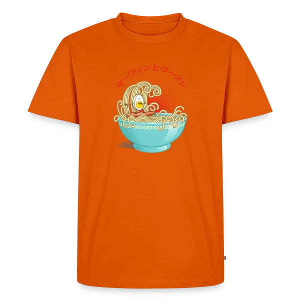 Maquette de T-shirt Premium bio Homme « Surf & Ramens : L'Œuf glisse dans le bol » à personnaliser