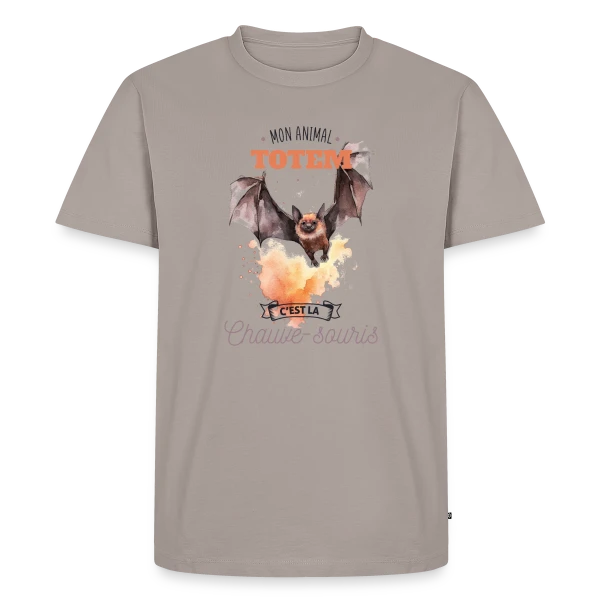 Maquette de T-shirt Premium bio Homme « Chauve-souris Mon Animal Totem » à personnaliser