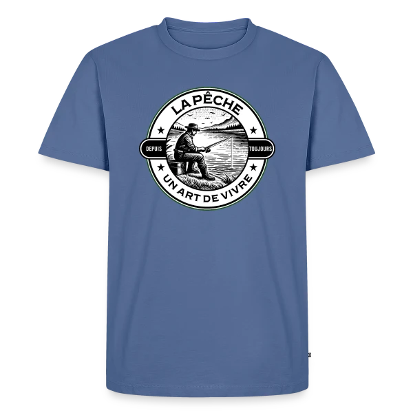Maquette de T-shirt Premium bio Homme « Pêche en Famille : Sobriété et Élégance » à personnaliser