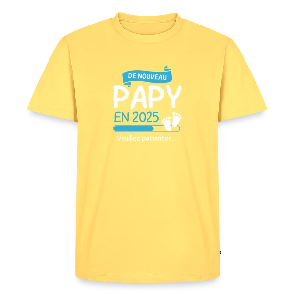 Maquette de T-shirt Premium bio Homme « 'De Nouveau Papy en 2025' – Annonce Maternité Humoristique » à personnaliser
