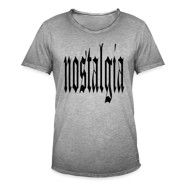 Typographie Gothique "Nostalgia" sur T-shirt vintage Homme