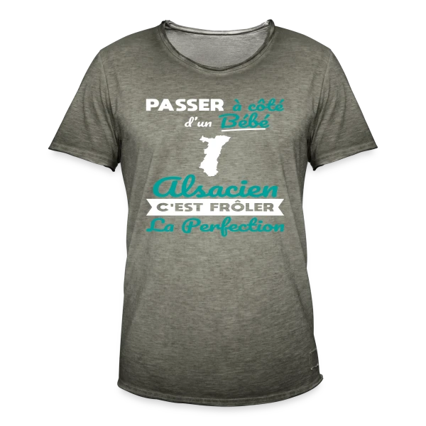 Bébé Alsacien Frôle la Perfection sur T-shirt vintage Homme