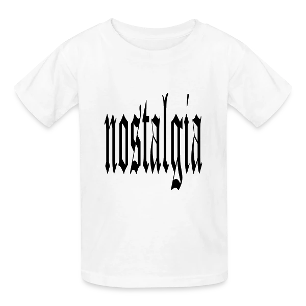 Typographie Gothique "Nostalgia" sur T-shirts Russell Enfant