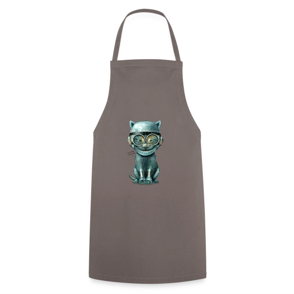 Chat Malin : Curiosité Féline sur Tablier de cuisine