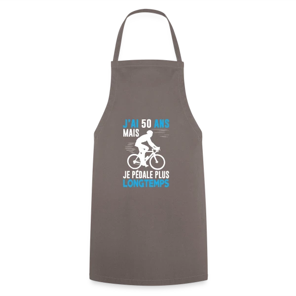 J'ai 50 Ans mais je Pédale Plus Longtemps - Humour Cycliste Anniversaire sur Tablier de cuisine